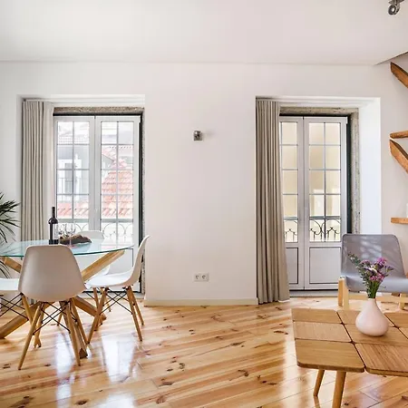 Apartment In Santos Neighborhood, Lisbons Trendy Area