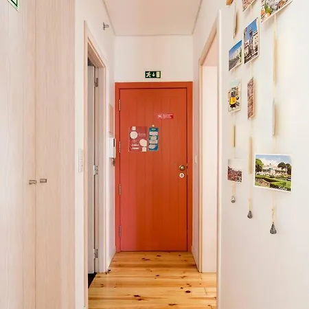 In Santos Neighborhood, Lisbons Trendy Area Apartment