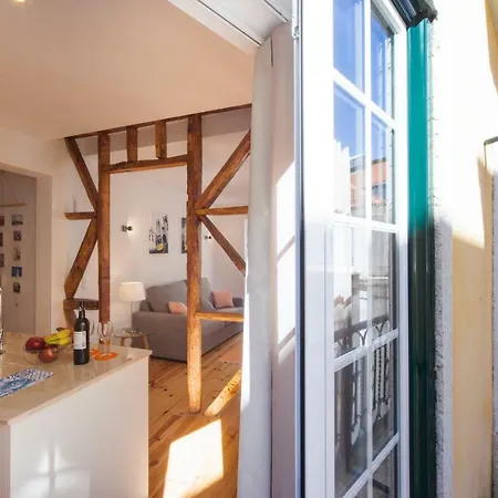 In Santos Neighborhood, Lisbons Trendy Area Apartment